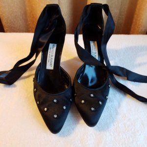 Manolo Blahnik MOVING MUST SELL